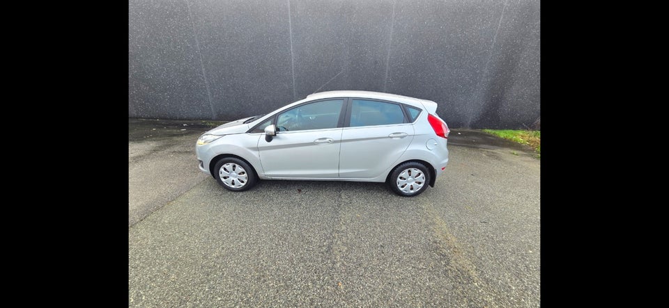 Ford Fiesta 1,0 65 Trend Van 5d