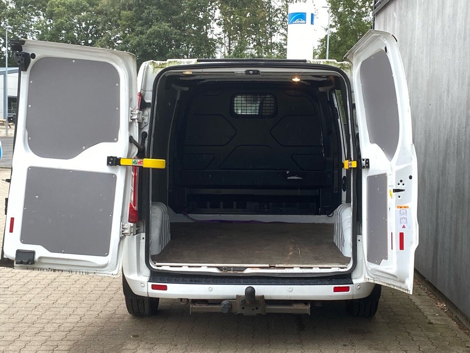 Ford Transit Custom 300 L2 2,0 TDCi 170 Limited aut.