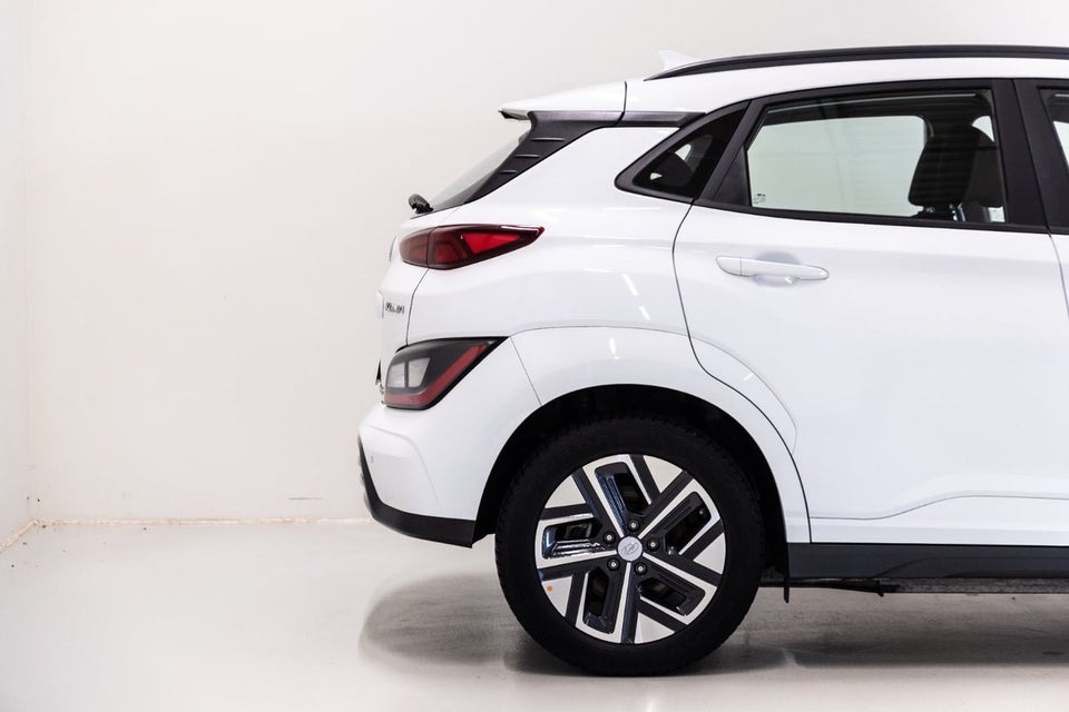 Hyundai Kona 39 EV Select 5d