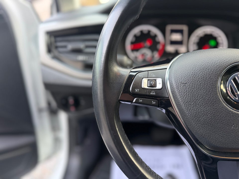VW Polo 1,0 TSi 95 Comfortline Connect DSG 5d