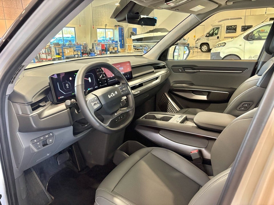 Kia EV9 76 Standard Range Upgrade RWD 7prs 5d