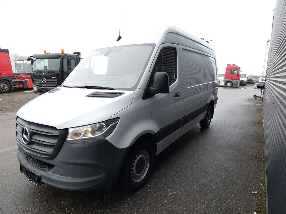 Mercedes Sprinter 316 2,2 CDi A2 Kassevogn RWD