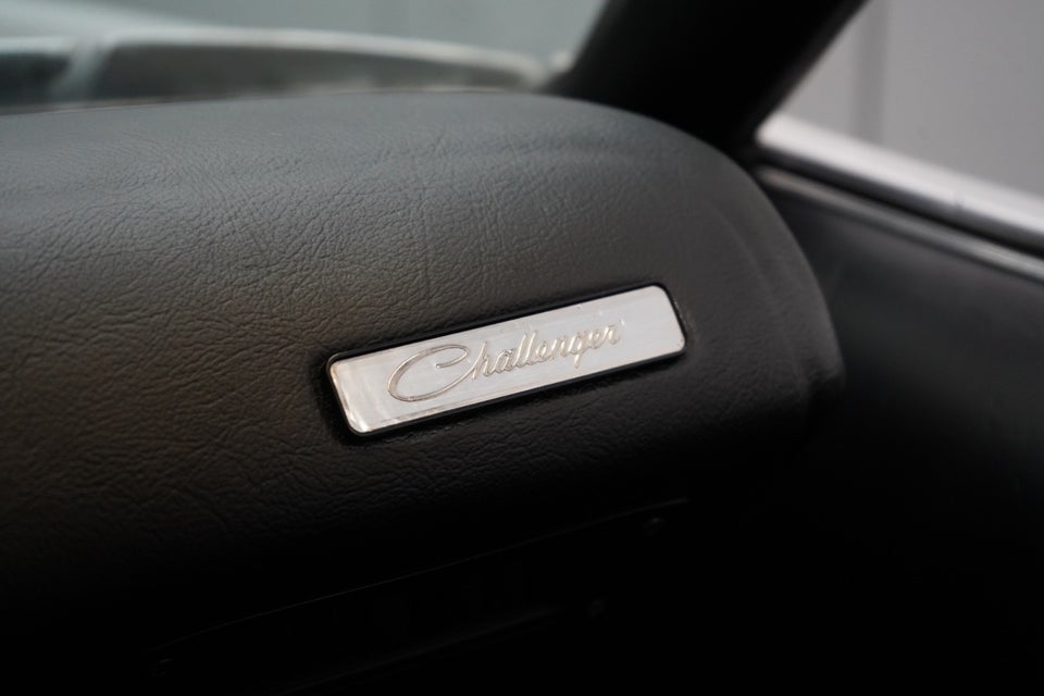 Dodge Challenger 5,4 aut. 2d