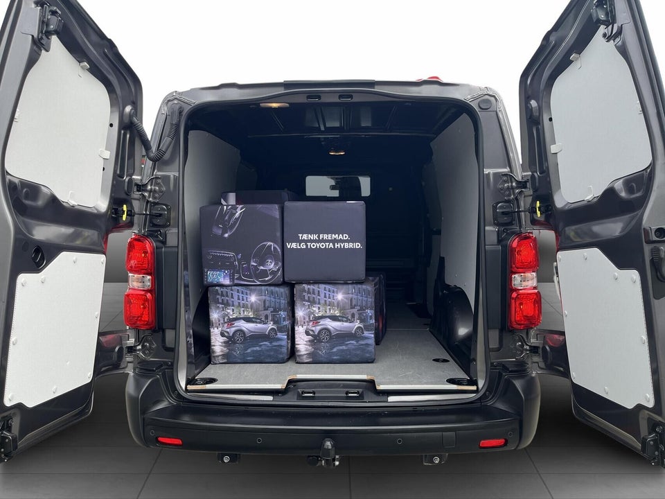 Toyota ProAce 2,0 D 144 Long Comfort Master aut. 4d