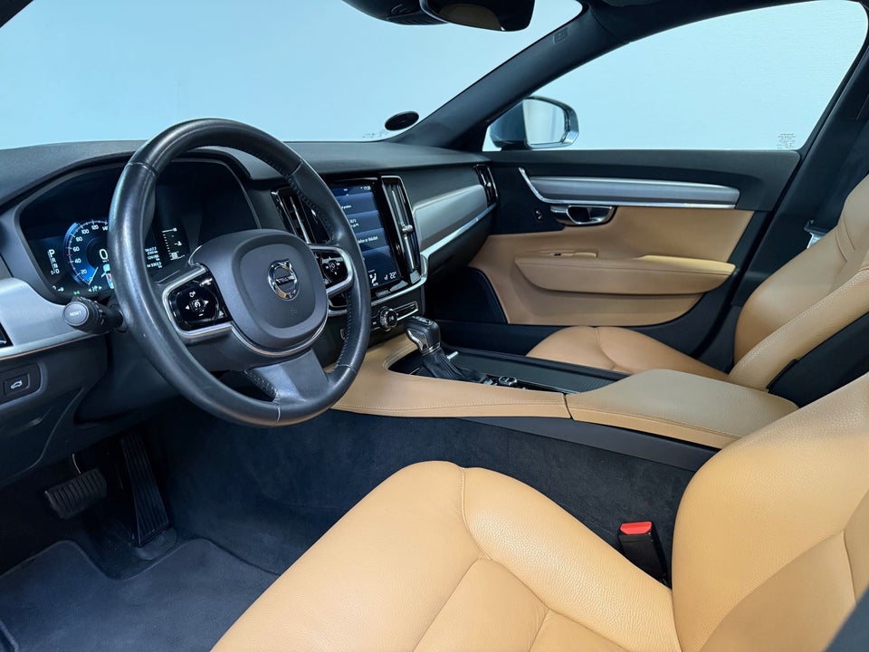 Volvo S90 2,0 D4 190 Momentum aut. 4d