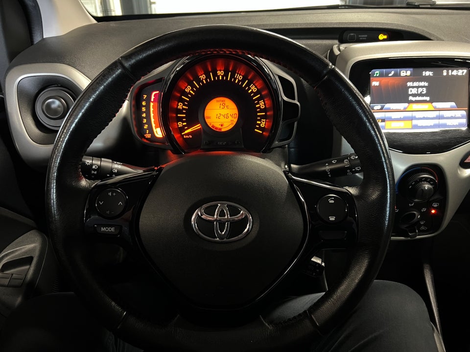 Toyota Aygo 1,0 VVT-i x-sky 5d