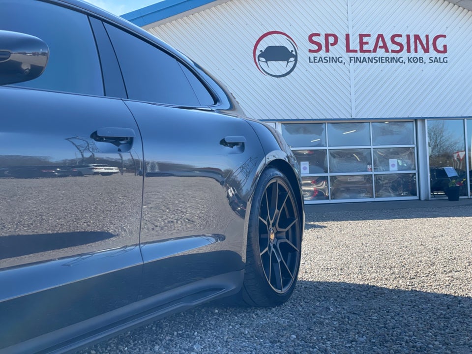 Porsche Taycan GTS Performance+ Sport Turismo 5d