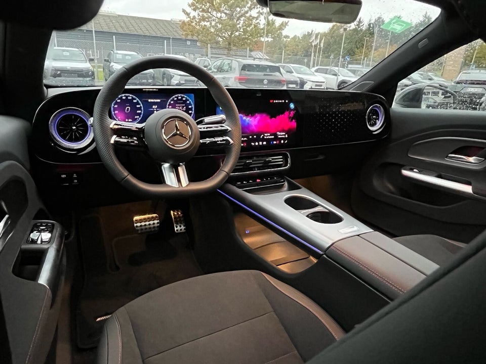 Mercedes CLA250+ electric AMG Line 4d