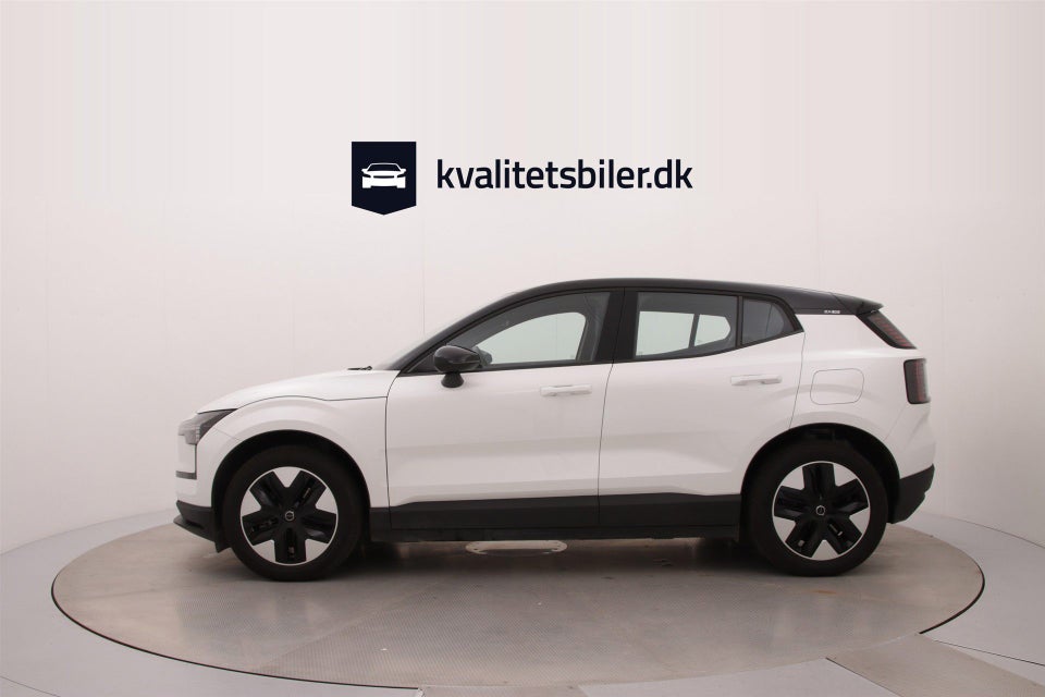 Volvo EX30 Standard Range Plus 5d