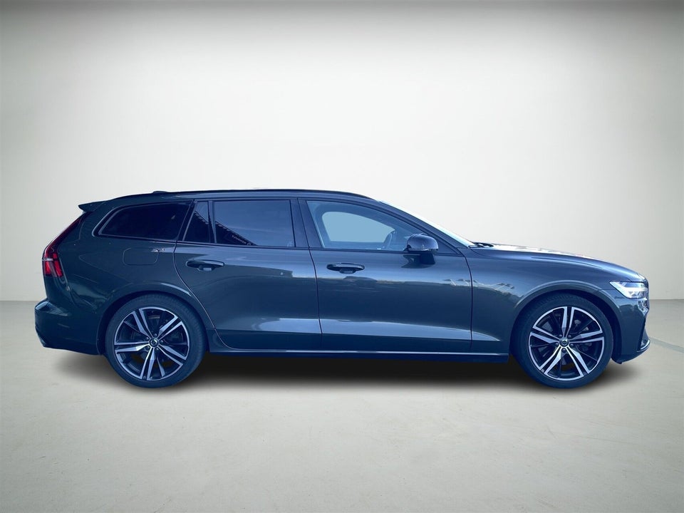 Volvo V60 2,0 T8 ReCharge R-Design aut. AWD 5d