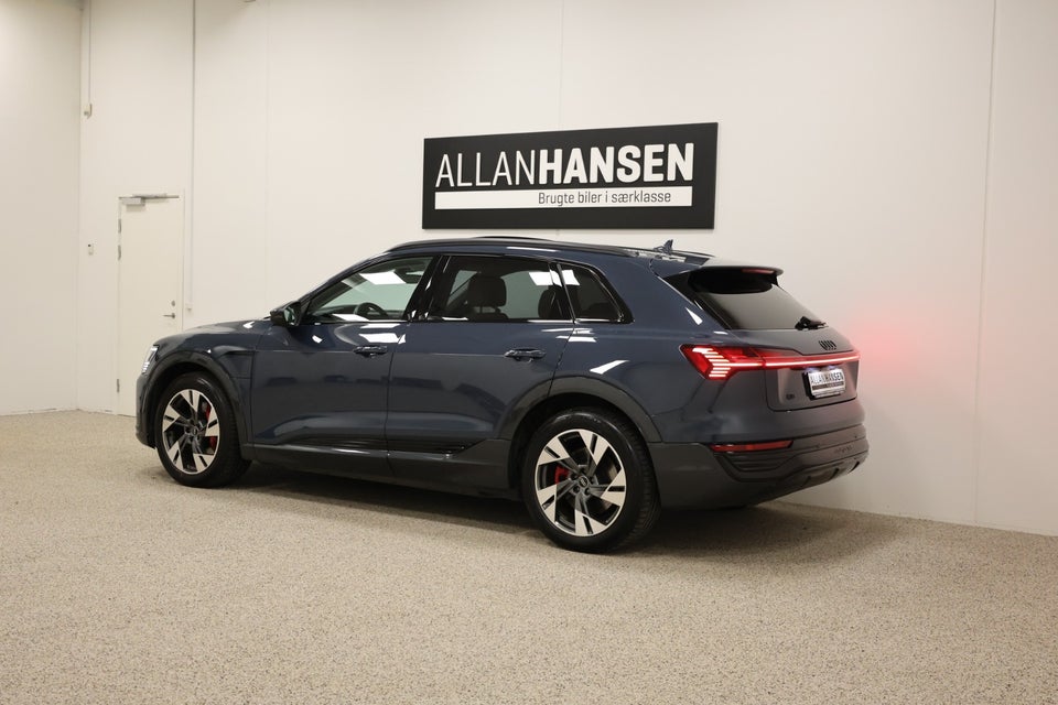 Audi Q8 e-tron 55 Advanced quattro 5d