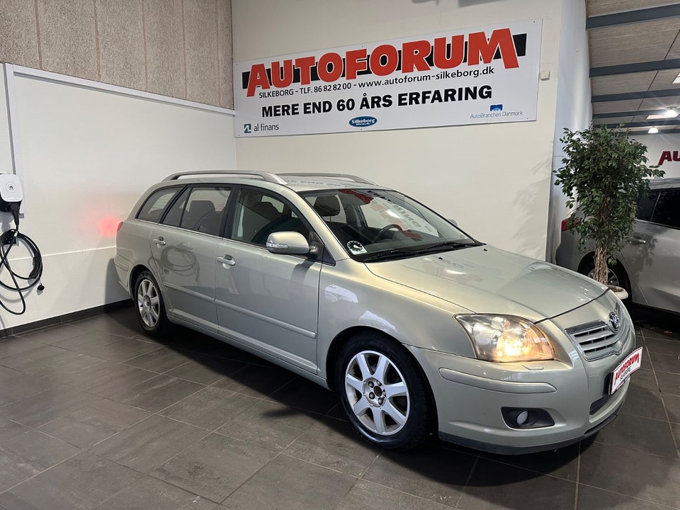 Toyota Avensis 1,8 VVT-i Sol stc. 5d