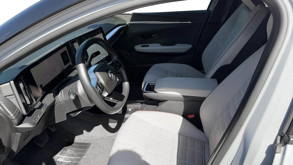 Renault Megane E-Tech 60 Iconic 5d