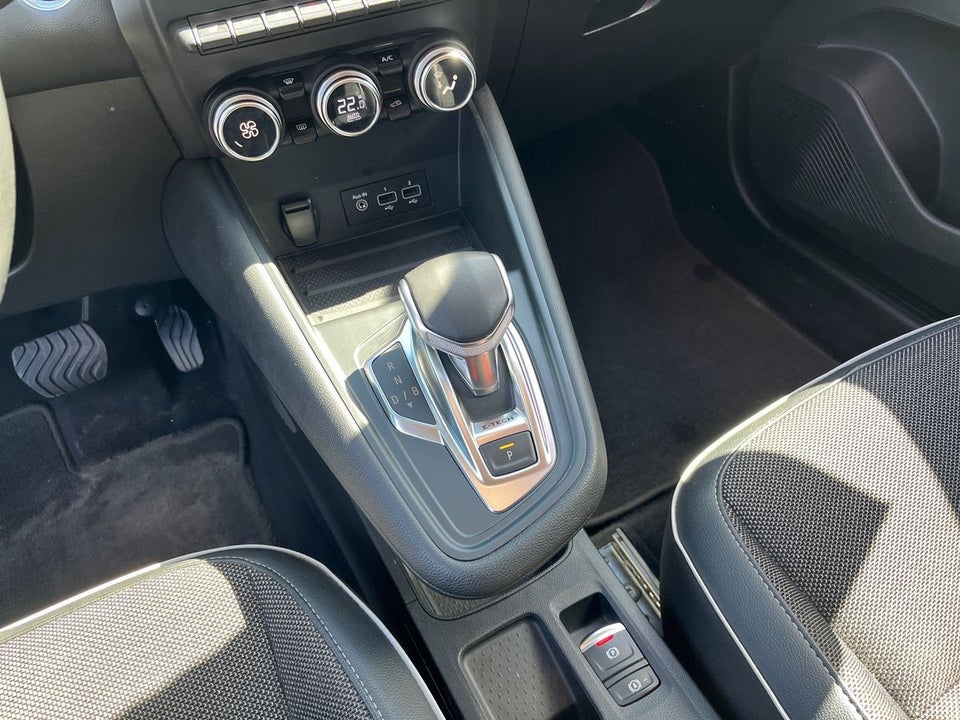 Renault Captur 1,6 E-Tech Intens 5d