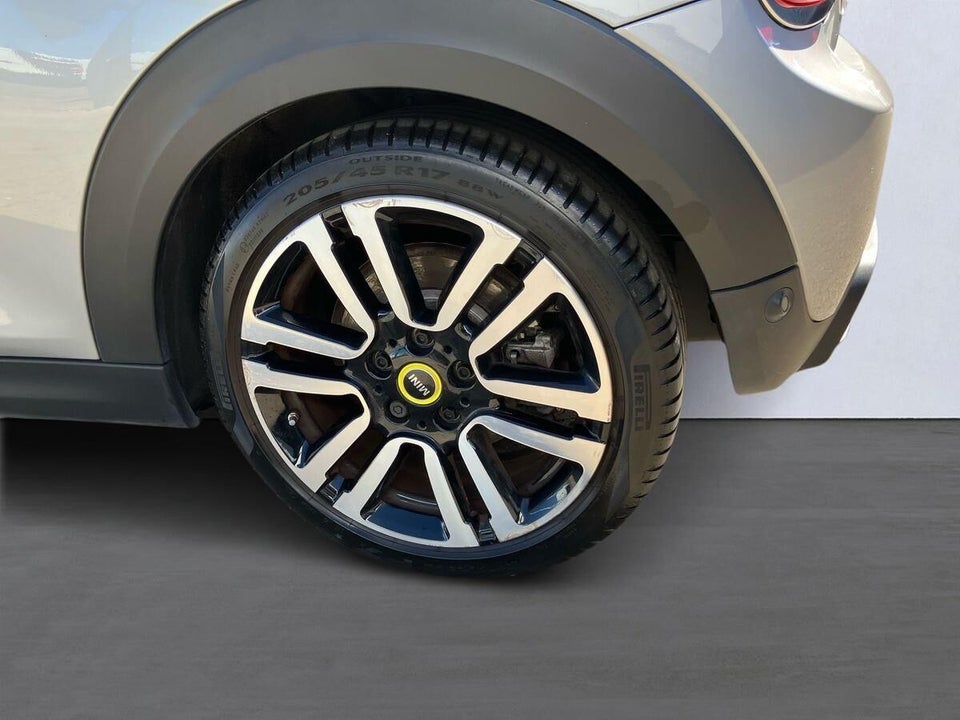 MINI Cooper SE Edition Premium Plus 3d