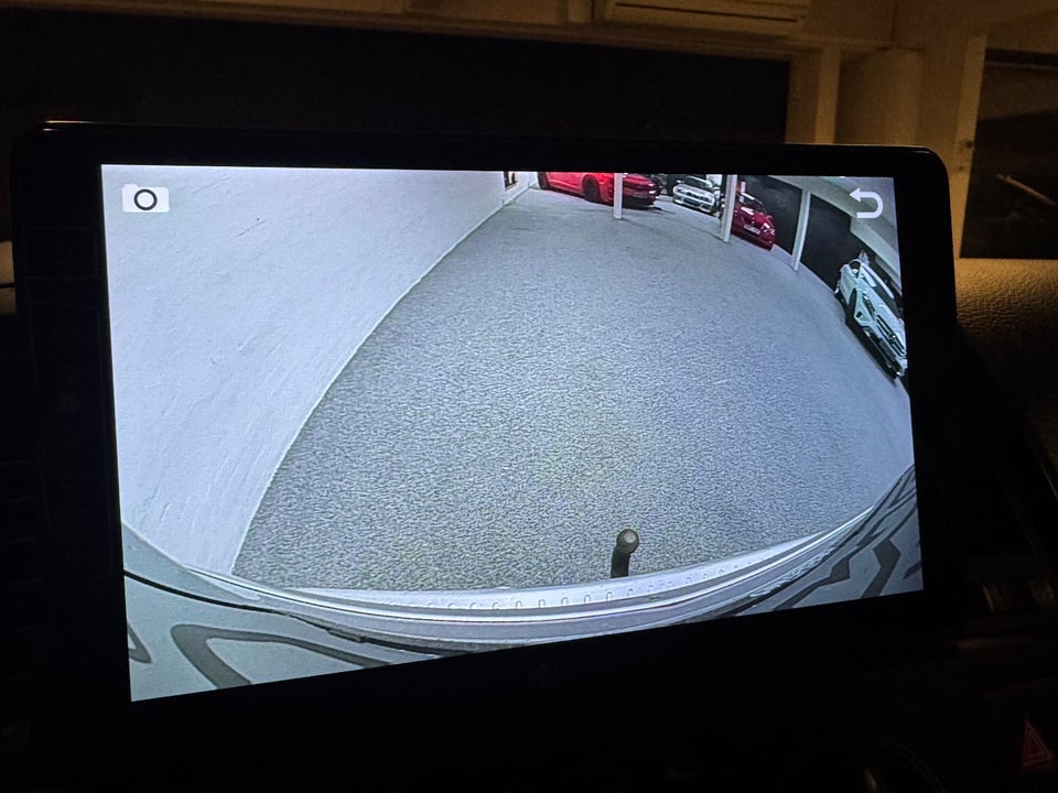 VW Multivan 2,5 TDi 130 Basis 7prs 5d