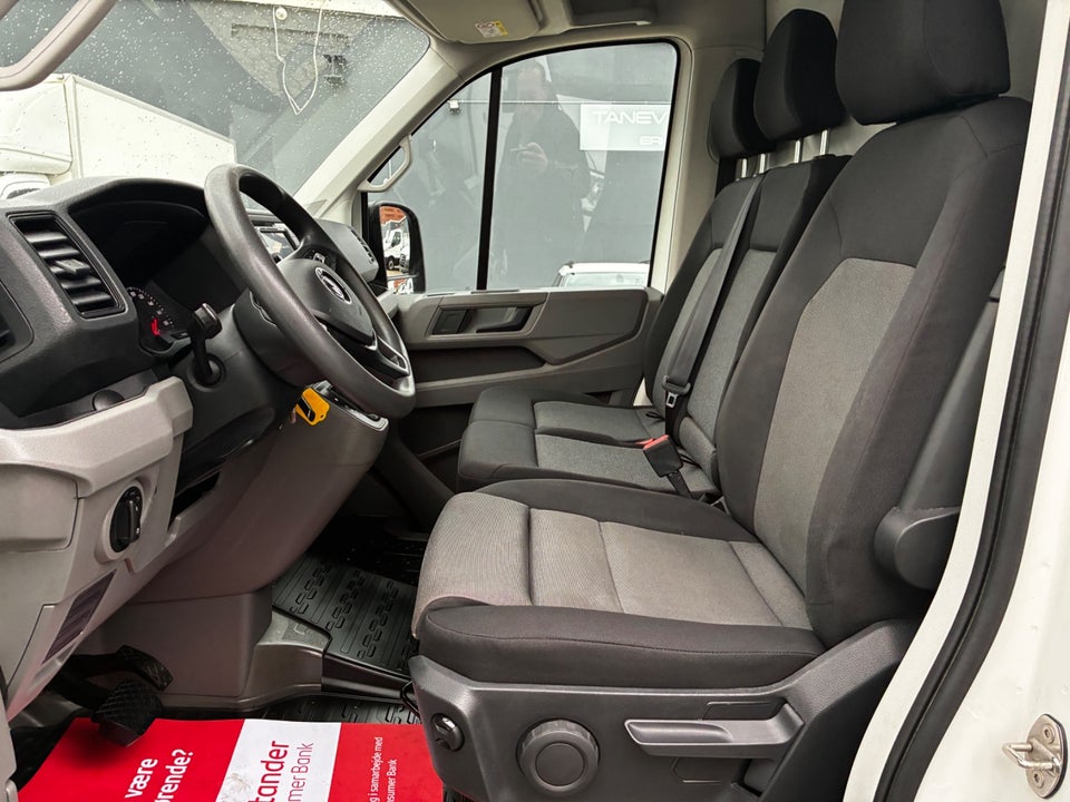 VW Crafter 35 2,0 TDi 177 Kassevogn L3H2 aut.