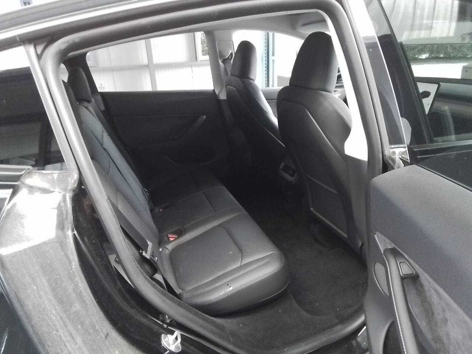 Tesla Model Y RWD 5d