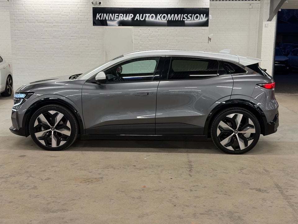 Renault Megane E-Tech 40 Equilibre 5d