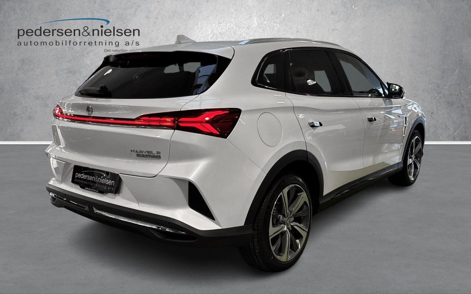 MG Marvel R Luxury 5d