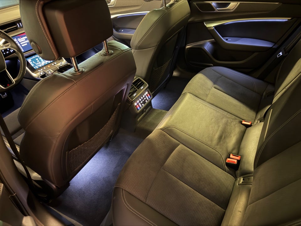 Audi A6 55 TFSi e S-line Avant quattro S-tr. 5d