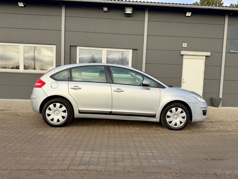 Citroën C4 1,6 HDi 110 VTR Pack 5d