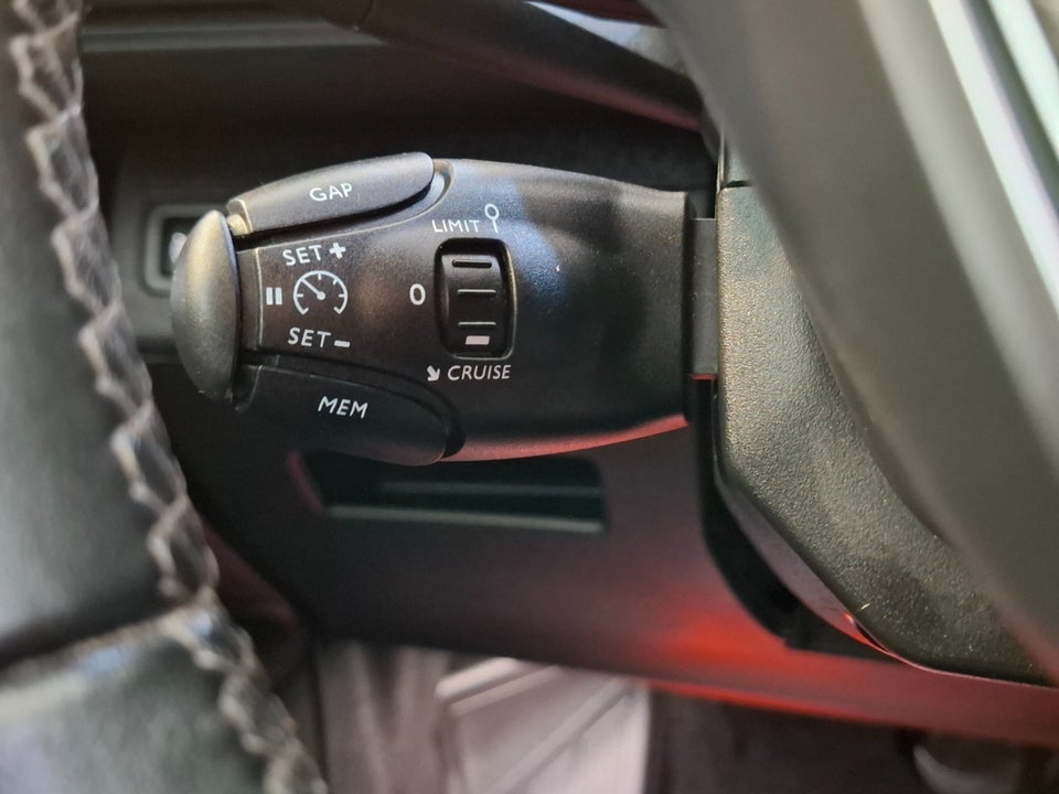 Peugeot 3008 1,6 Hybrid Allure Limited EAT8 5d