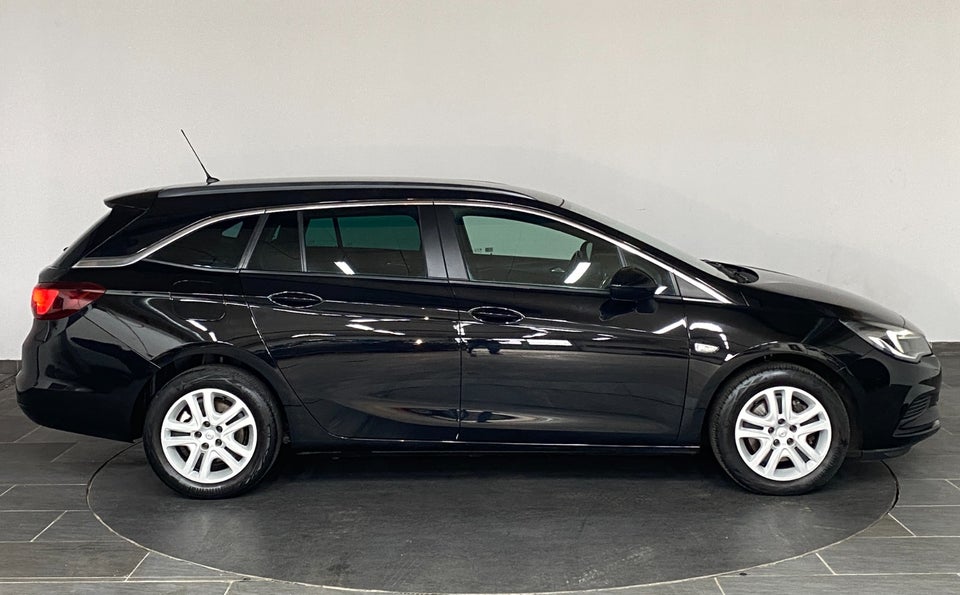 Opel Astra 1,6 CDTi 136 Enjoy Sports Tourer 5d