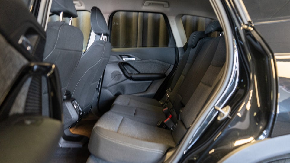 BMW iX1 eDrive20 X-Line 5d