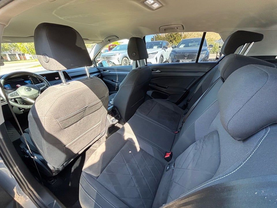 VW Golf VII 1,4 GTE DSG 5d