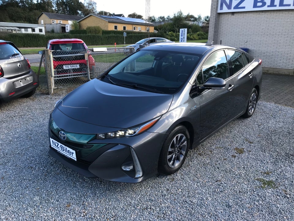 Toyota Prius 1,8 Plug-in Hybrid H3 MDS 5d