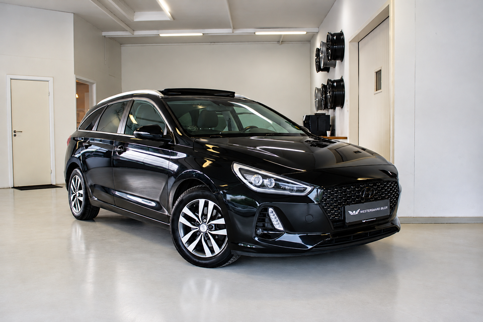 Hyundai i30 1,4 T-GDi Premium stc. DCT 5d