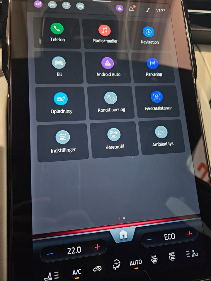 Ford Explorer 82 Premium Extended Range 5d