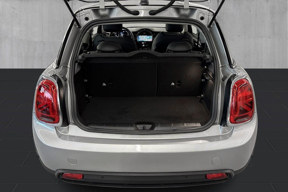 MINI Cooper SE Classic Trim 3d