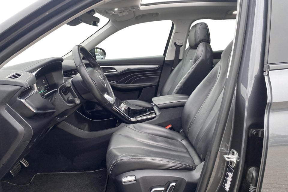 MG Marvel R Luxury 5d