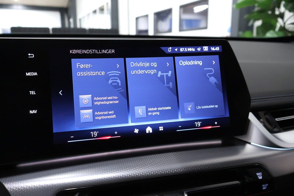 BMW iX1 eDrive20 M-Sport 5d