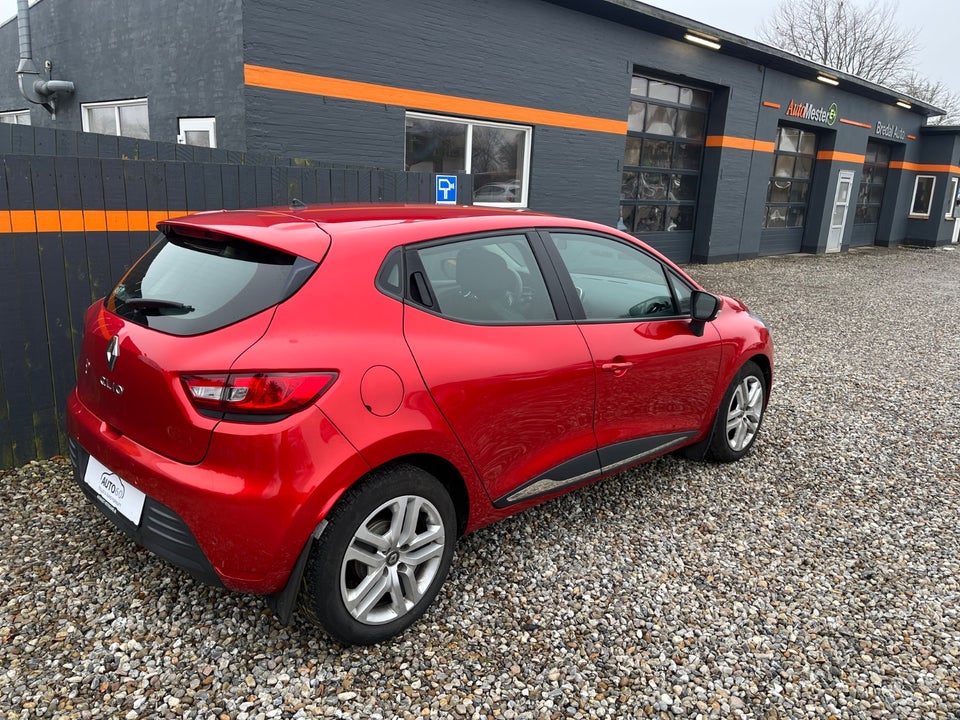 Renault Clio IV 0,9 TCe 90 Zen 5d