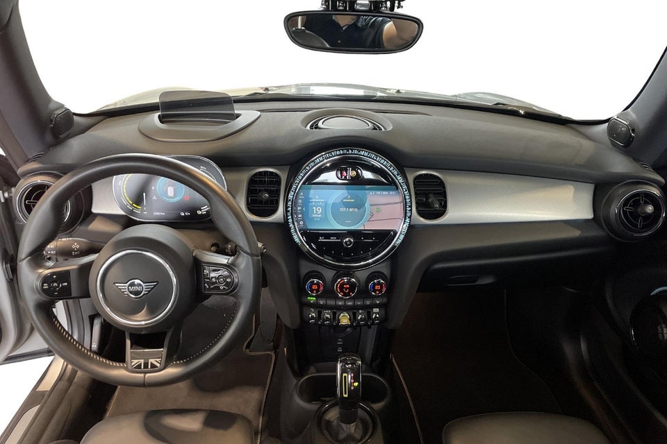 MINI Cooper SE Maximise 3d