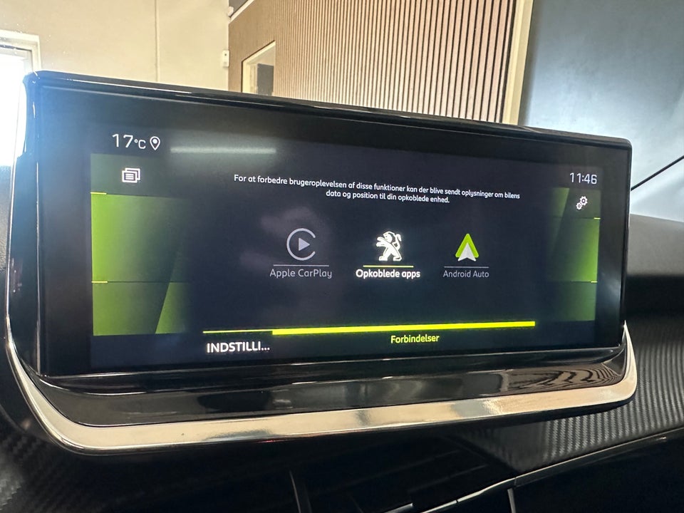 Peugeot 208 1,2 PureTech 100 Allure Sky 5d