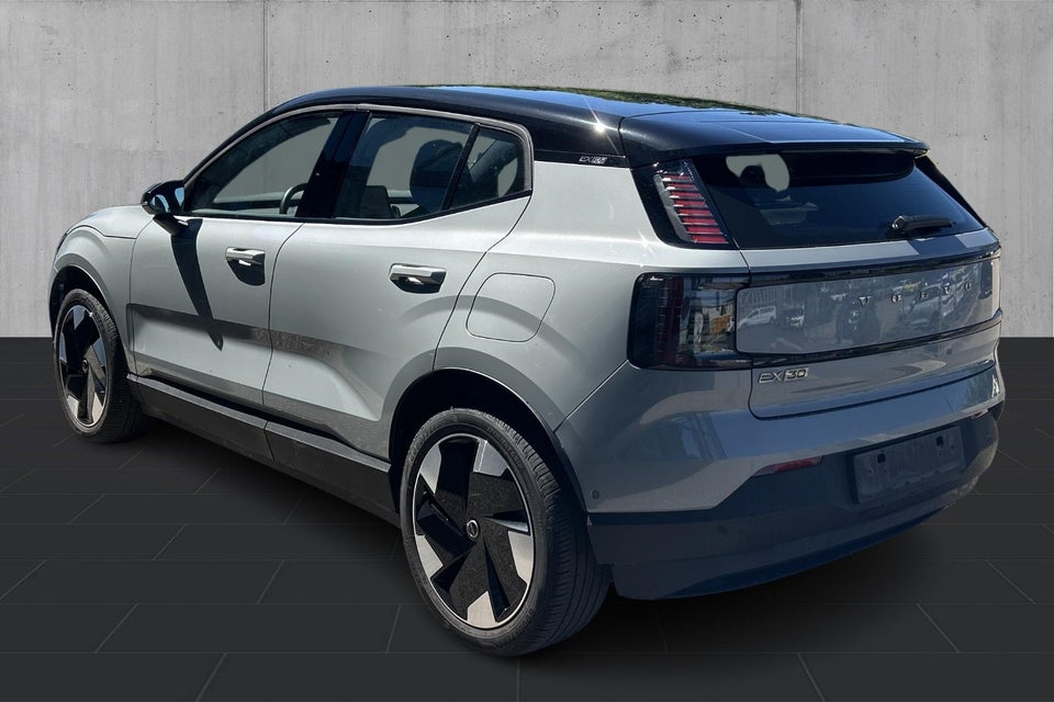 Volvo EX30 Extended Range Ultra 5d