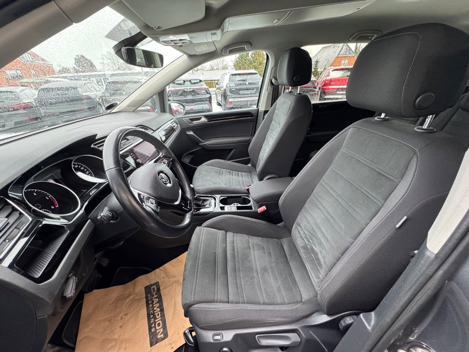 VW Touran 2,0 TDi 150 Comfortline DSG 7prs 5d