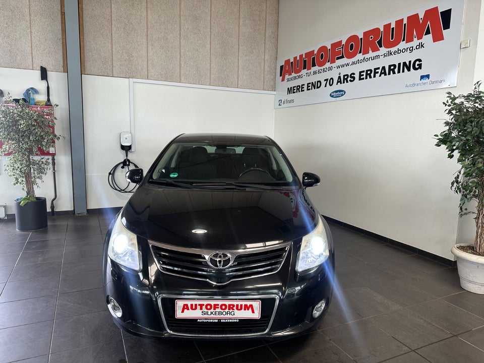 Toyota Avensis 2,0 D-4D T3 4d