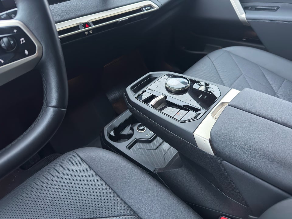 BMW iX xDrive40 5d