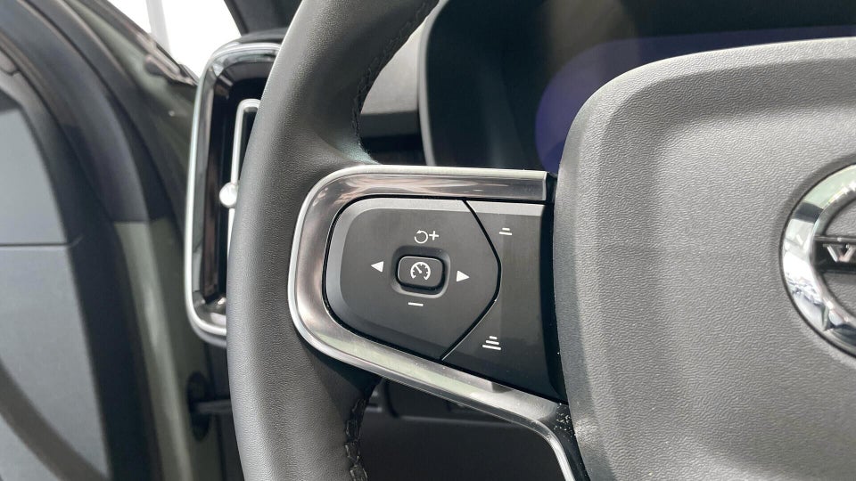 Volvo XC40 ReCharge Extended Range Plus 5d
