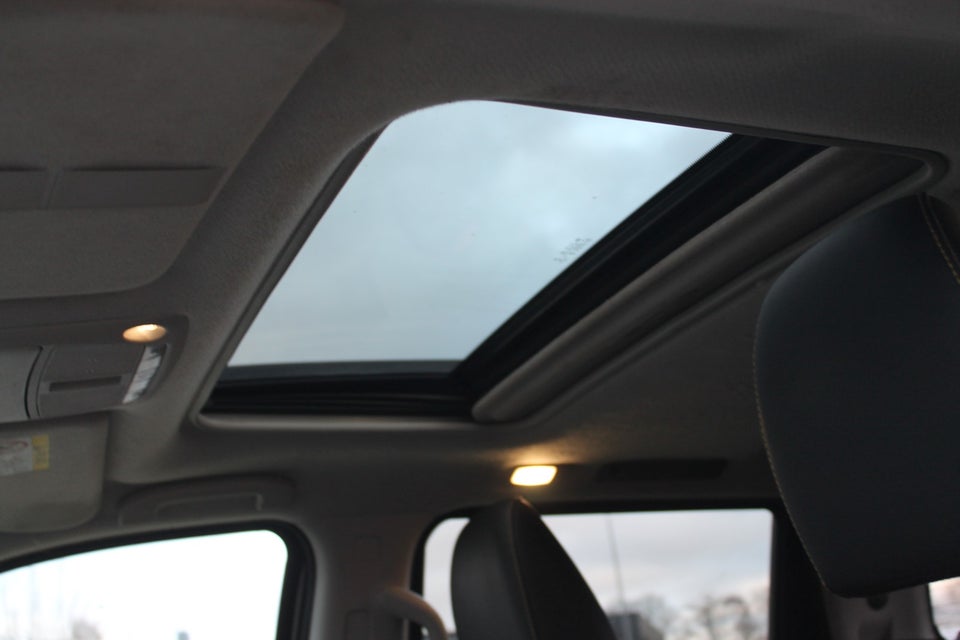 Nissan Navara 2,3 dCi 190 Db.Kab Tekna aut. 4d