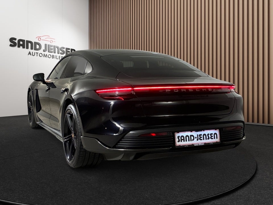 Porsche Taycan Turbo S Performance+  4d