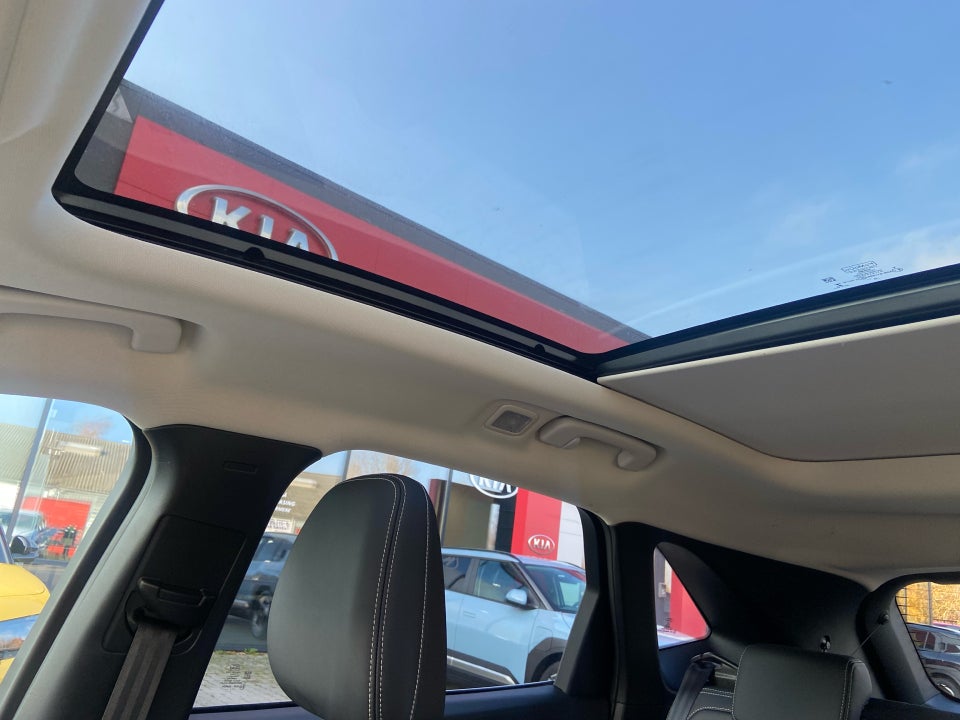 Ford Kuga 2,5 PHEV Vignale CVT 5d