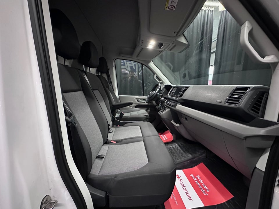 VW Crafter 35 2,0 TDi 177 Kassevogn L3H3 aut.