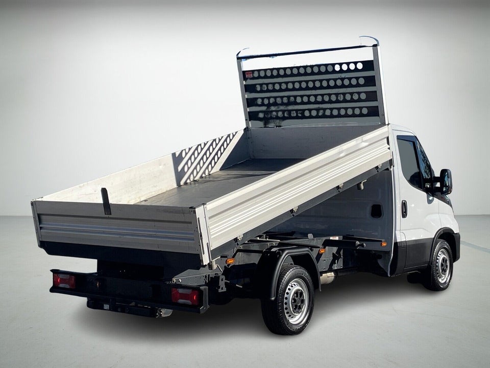 Iveco Daily 2,3 35S16 3450mm Lad 2d