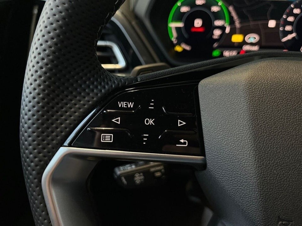 Audi Q4 e-tron 45 S-line Edition quattro 5d